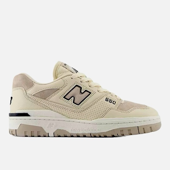 NEW BALANCE 550 - Picture 1 of 15
